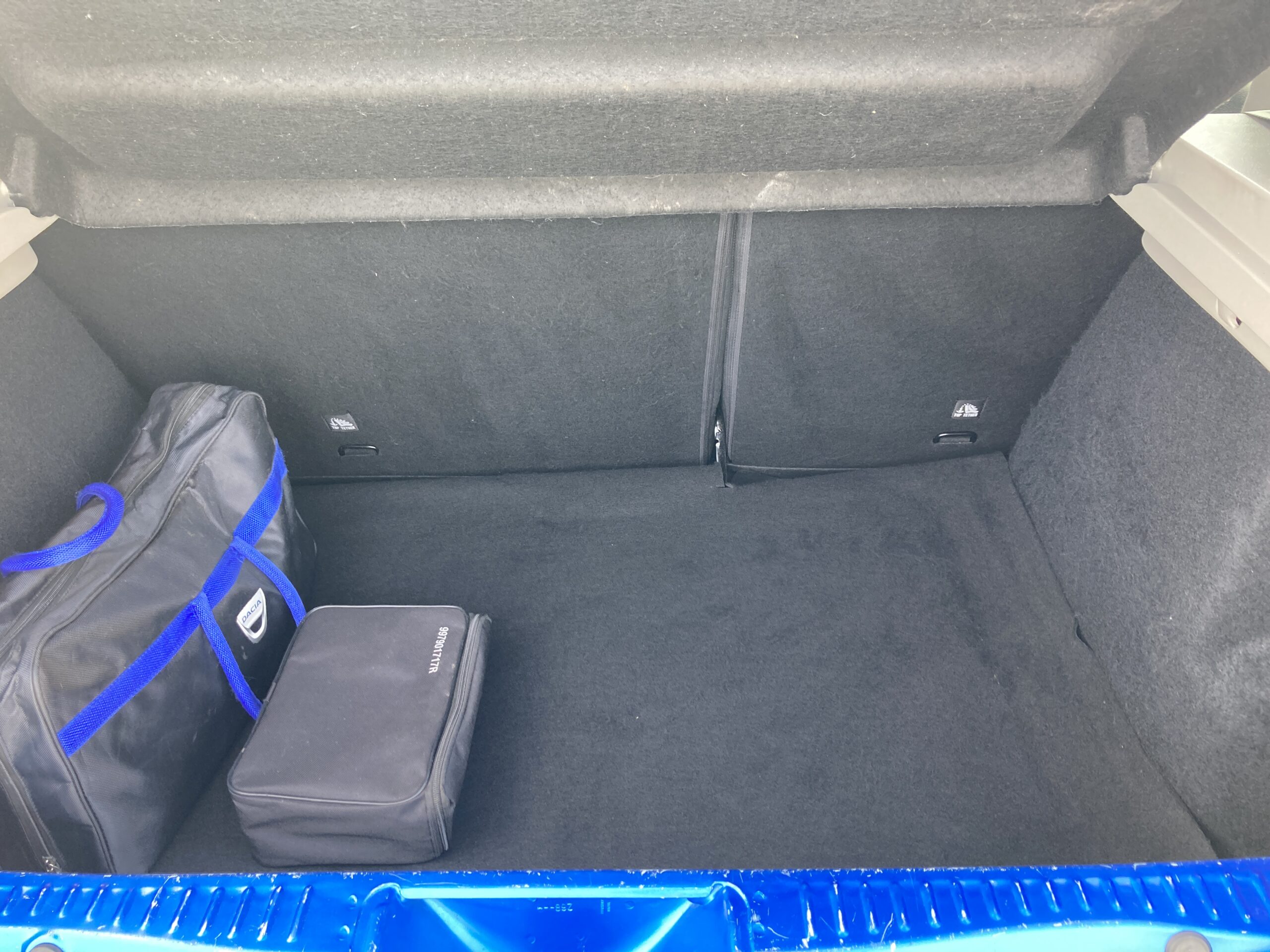 DACIA SANDERO ECO-G 100 ESSENTIEL