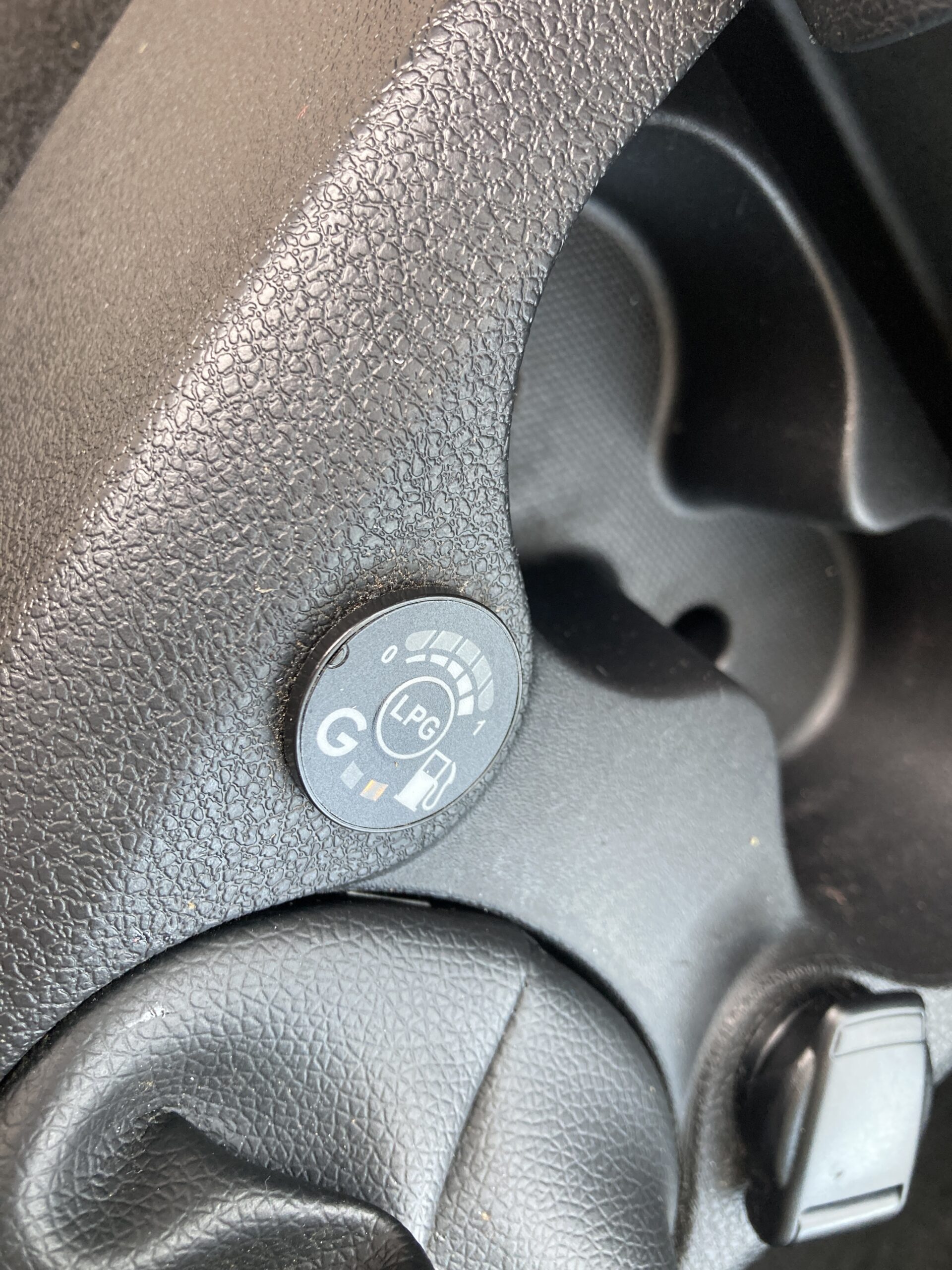 DACIA SANDERO ECO-G 100 ESSENTIEL