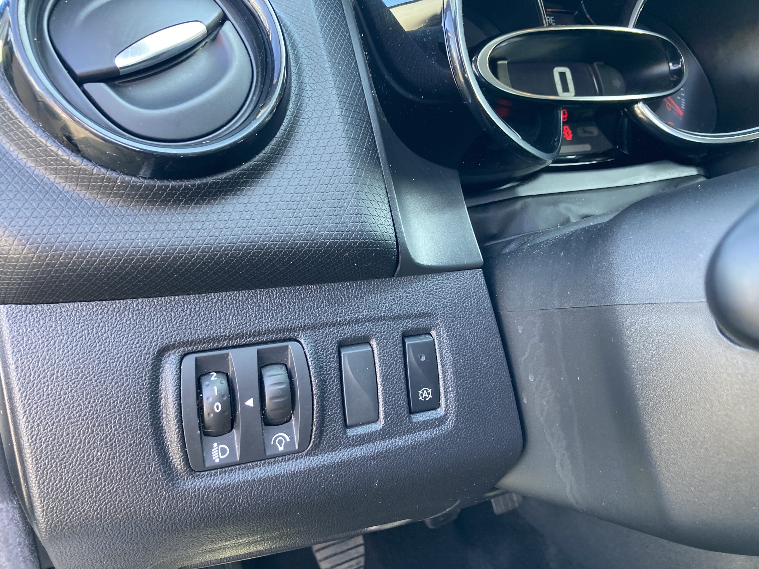 RENAULT CLIO IV ESTATE TCE 90 ENERGY BUSINESS