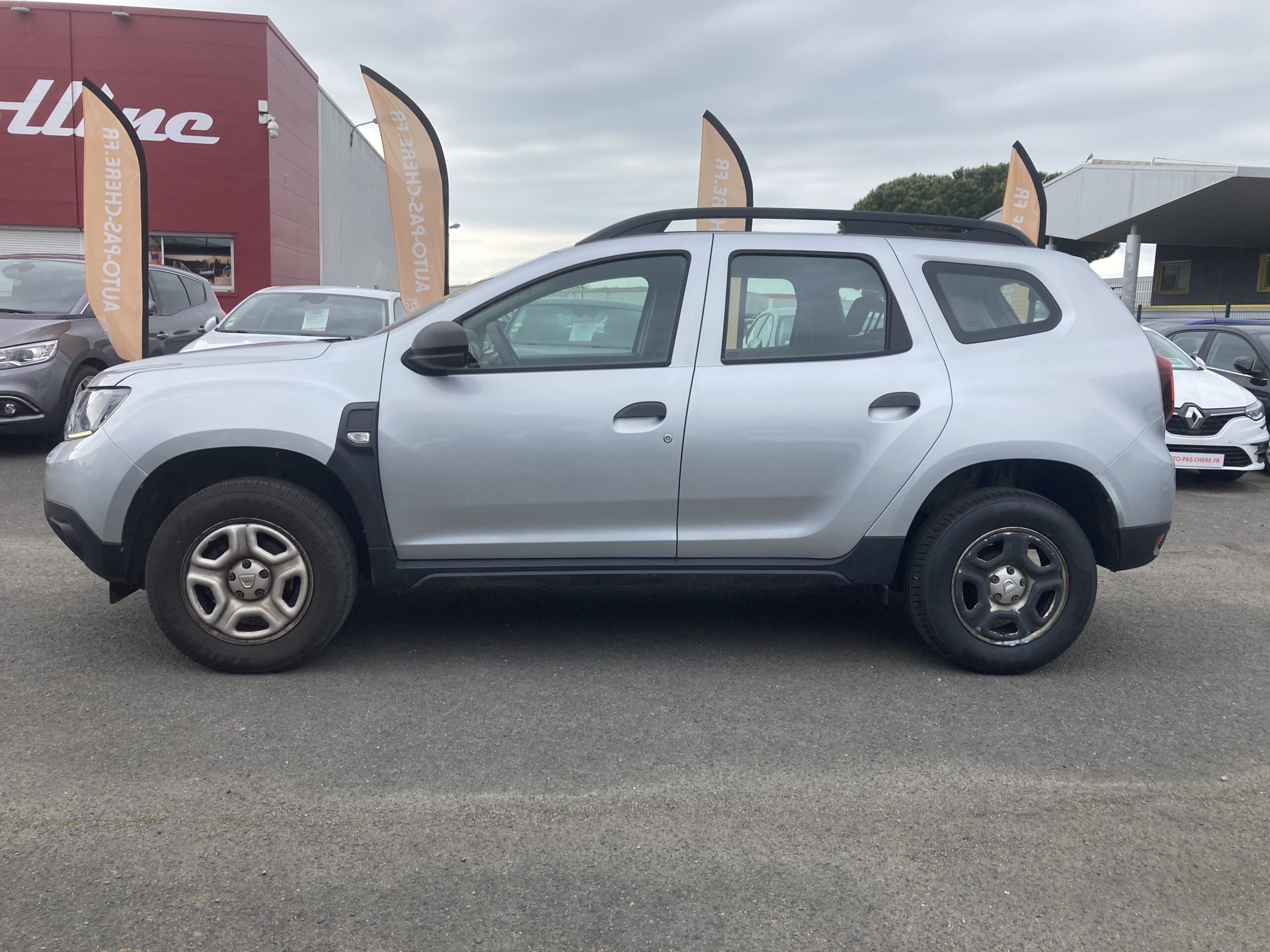 DACIA DUSTER TCE 90 FAP 4×2 ESSENTIEL