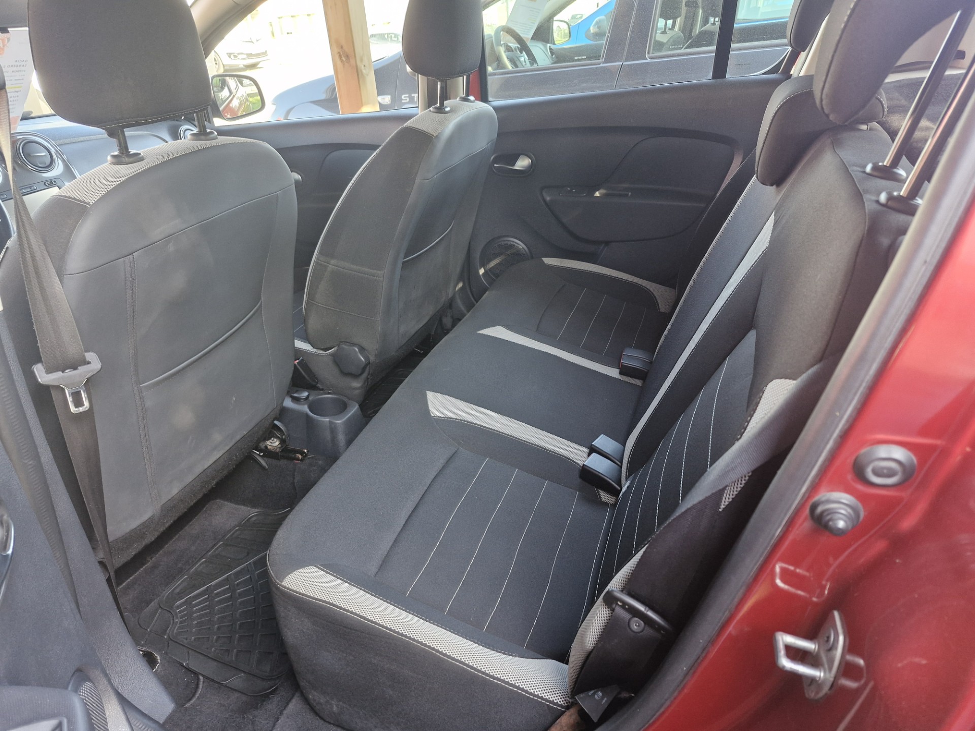 DACIA SANDERO DCI 90 STEPWAY