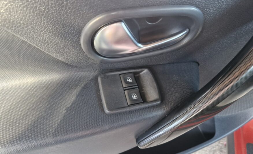 DACIA SANDERO DCI 90 STEPWAY