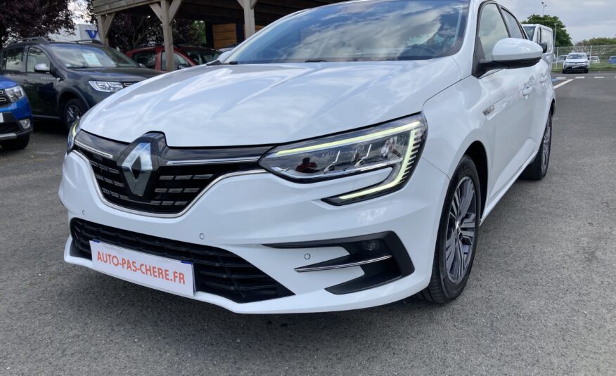 RENAULT MEGANE IV BERLINE BLUE DCI 115 INTENS