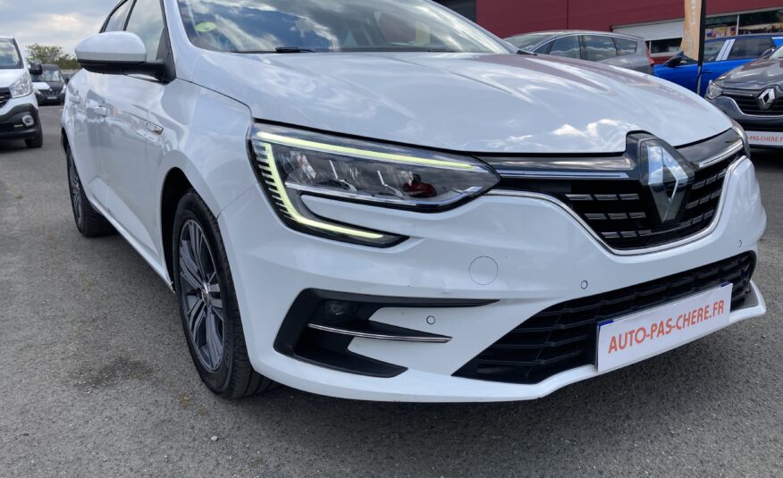 RENAULT MEGANE IV BERLINE BLUE DCI 115 INTENS