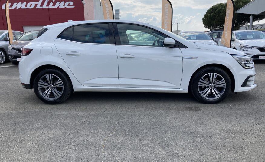 RENAULT MEGANE IV BERLINE BLUE DCI 115 INTENS