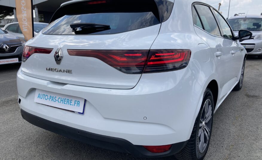 RENAULT MEGANE IV BERLINE BLUE DCI 115 INTENS