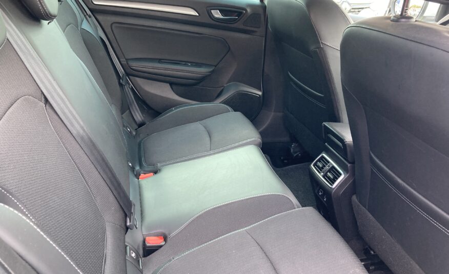 RENAULT MEGANE IV BERLINE BLUE DCI 115 INTENS