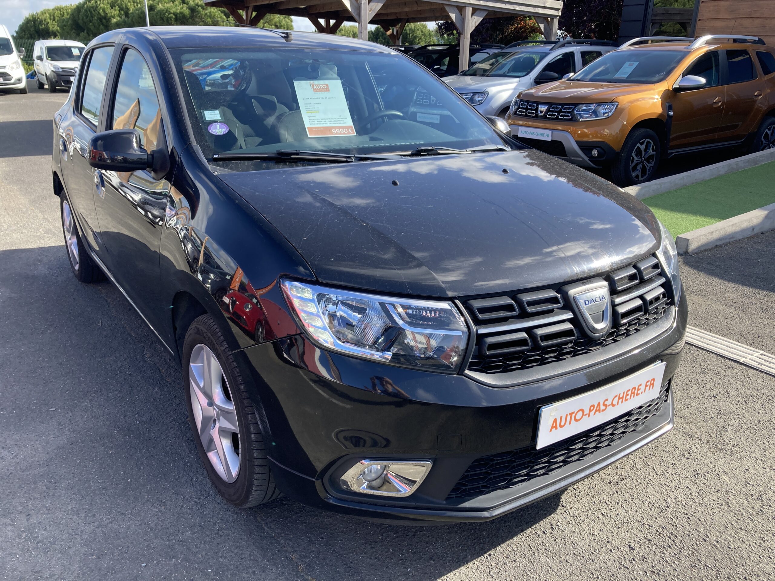 DACIA SANDERO TCE 90 LAUREATE