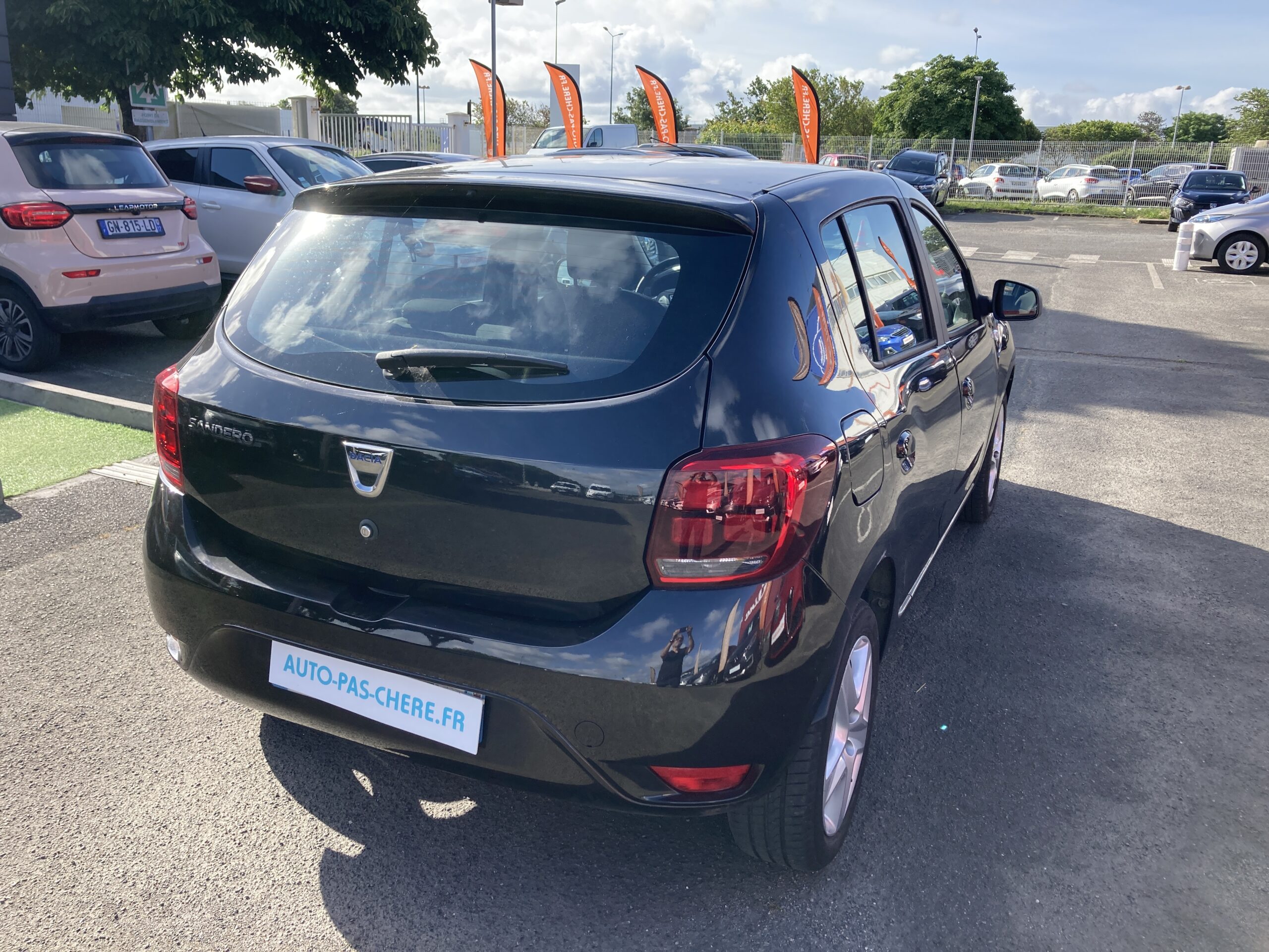 DACIA SANDERO TCE 90 LAUREATE