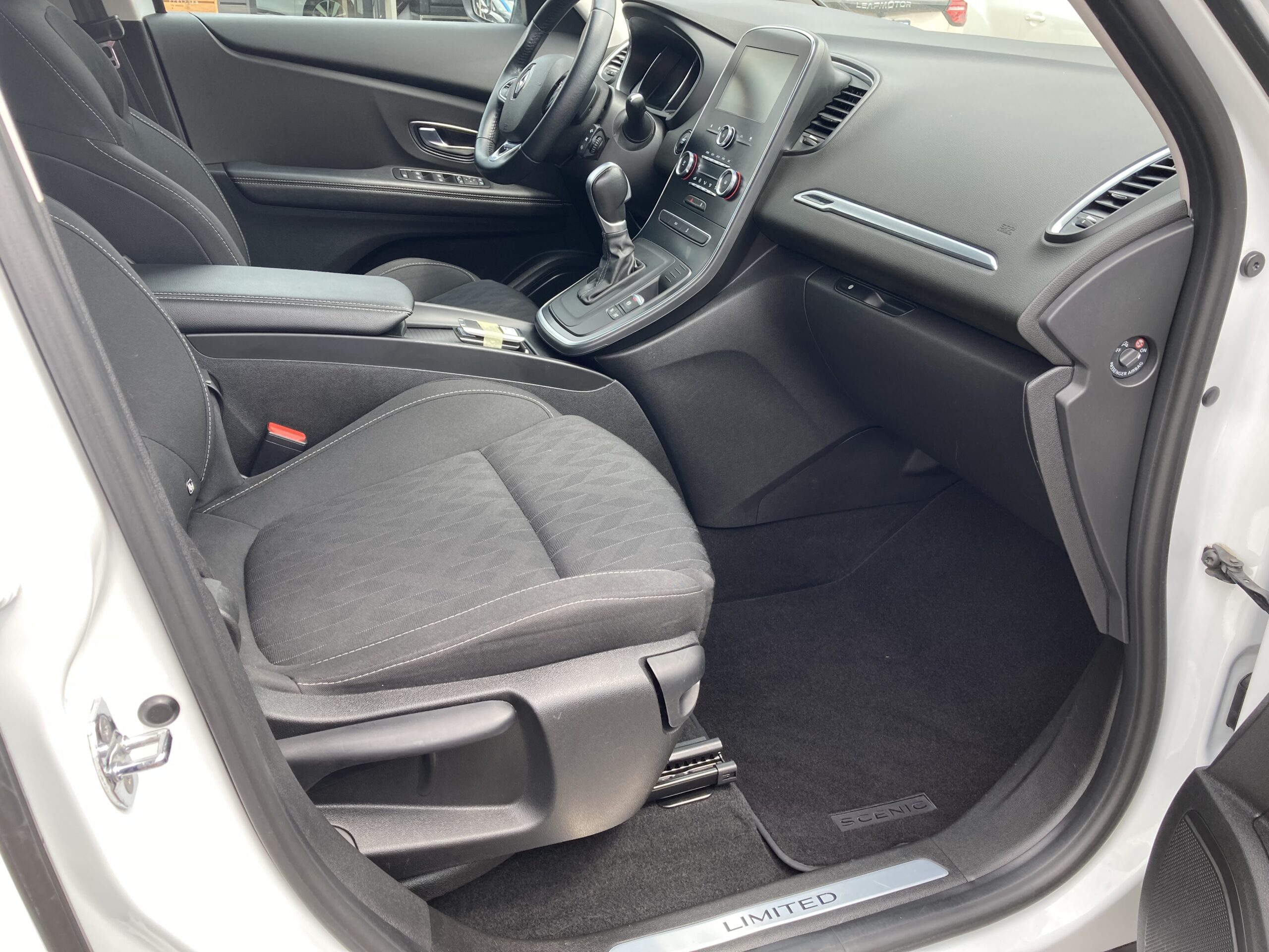 RENAULT SCENIC IV DCI 110 ENERGY EDC LIMITED