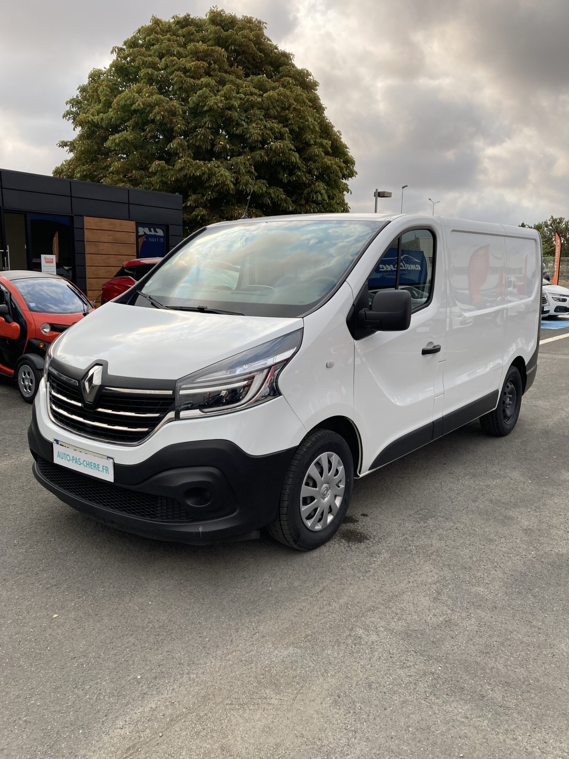 RENAULT TRAFIC FOOURGON L1H1 1200KG DCI 145 ENERGY GRAND CONFORT