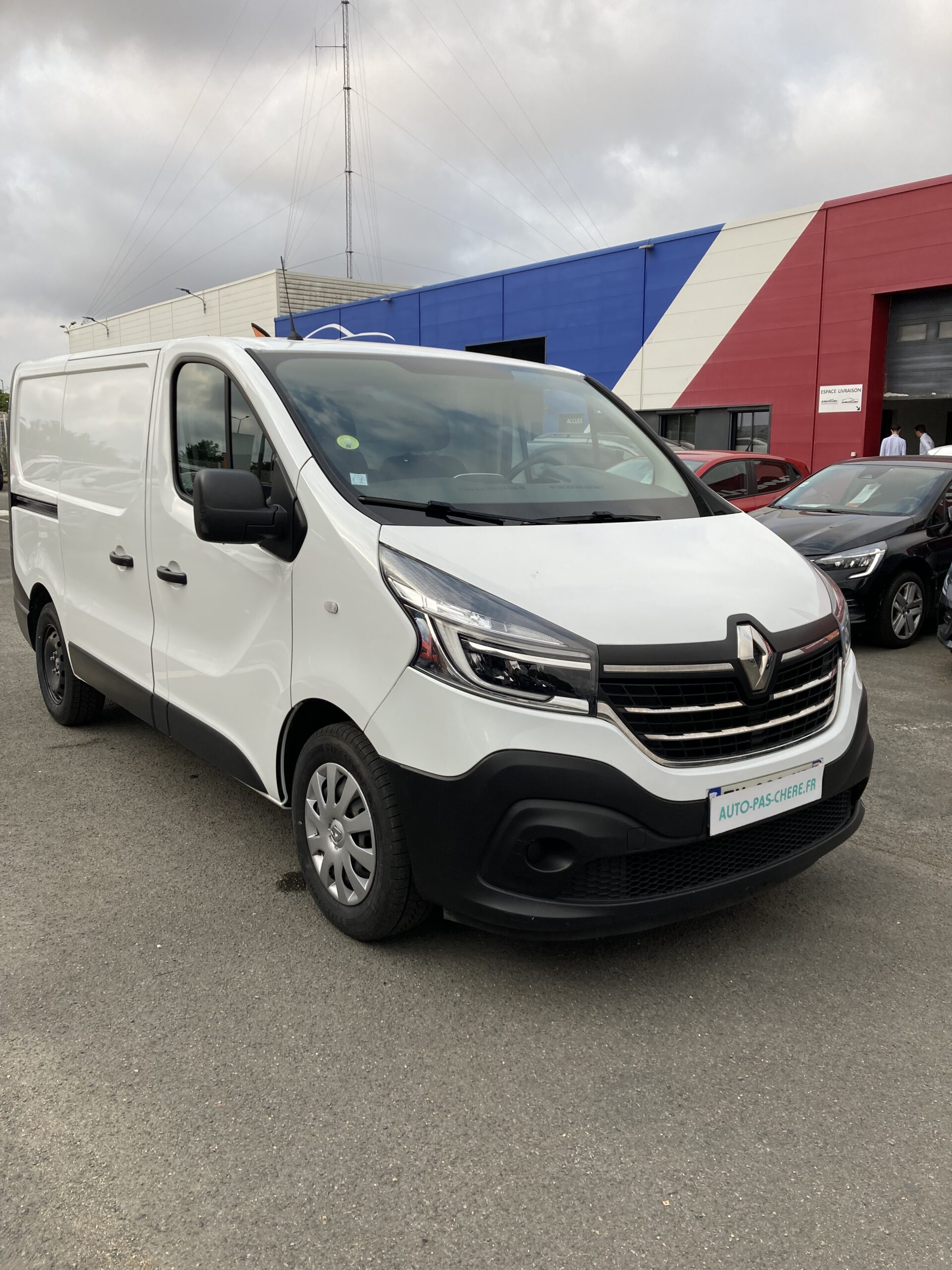 RENAULT TRAFIC FOOURGON L1H1 1200KG DCI 145 ENERGY GRAND CONFORT