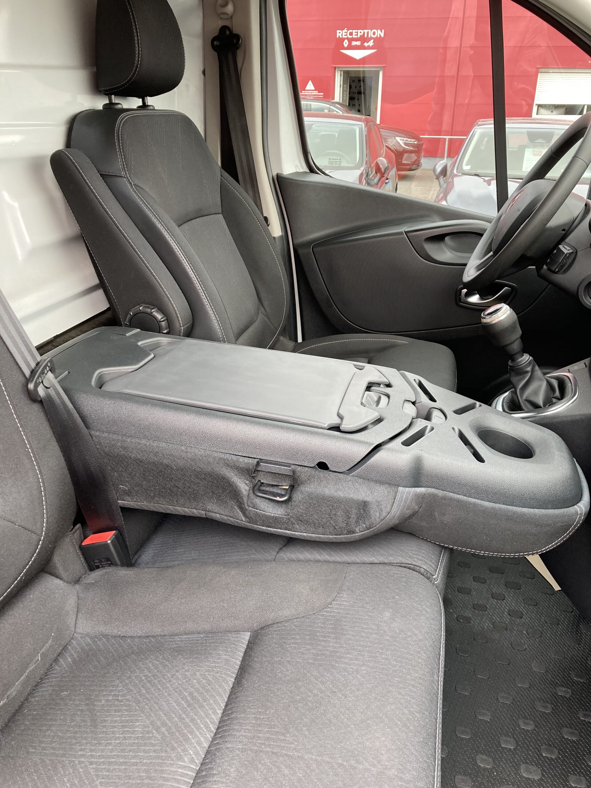 RENAULT TRAFIC FOOURGON L1H1 1200KG DCI 145 ENERGY GRAND CONFORT