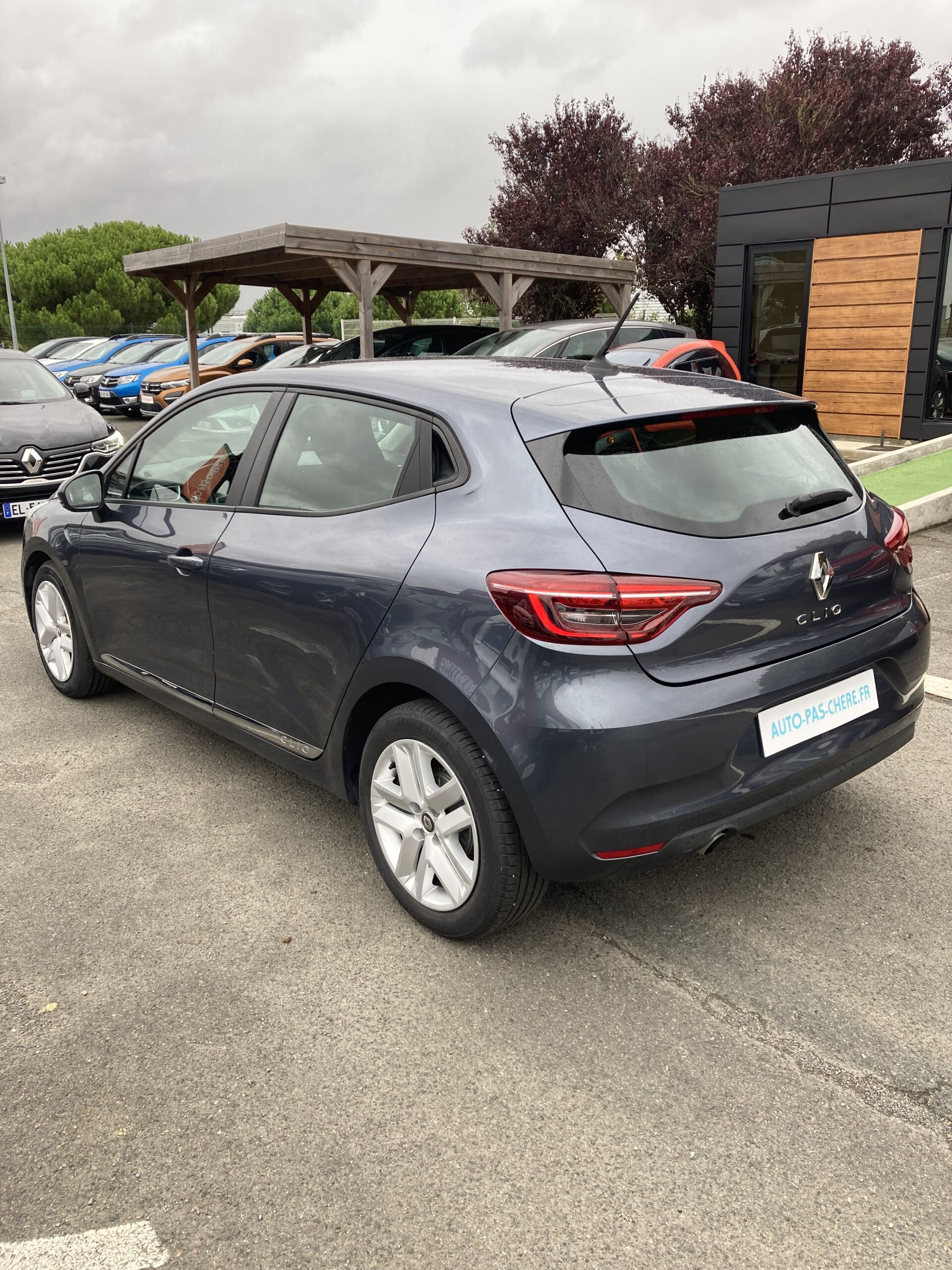 RENAULT CLIO V BLUE DCI 85 ZEN