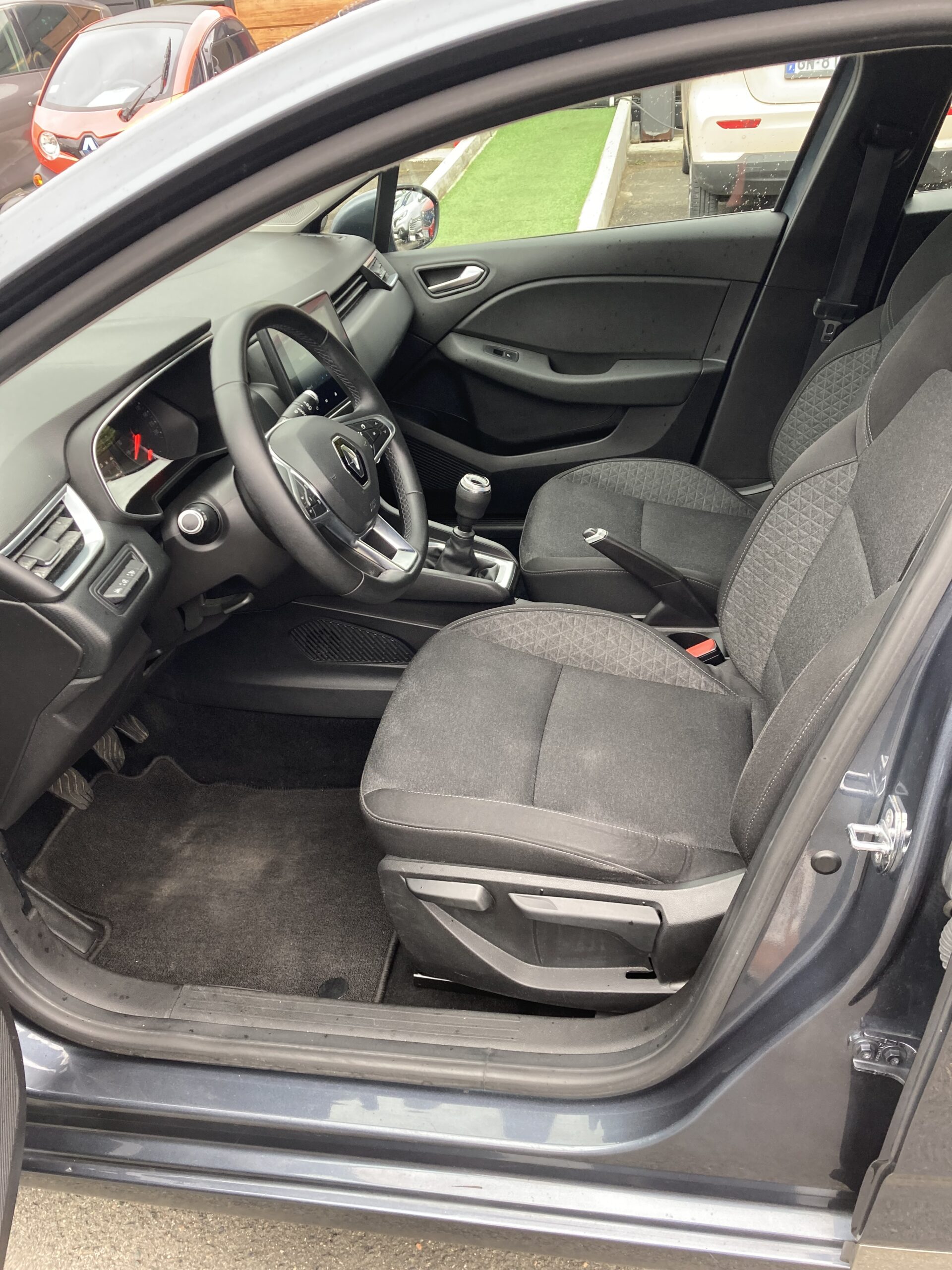 RENAULT CLIO V BLUE DCI 85 ZEN