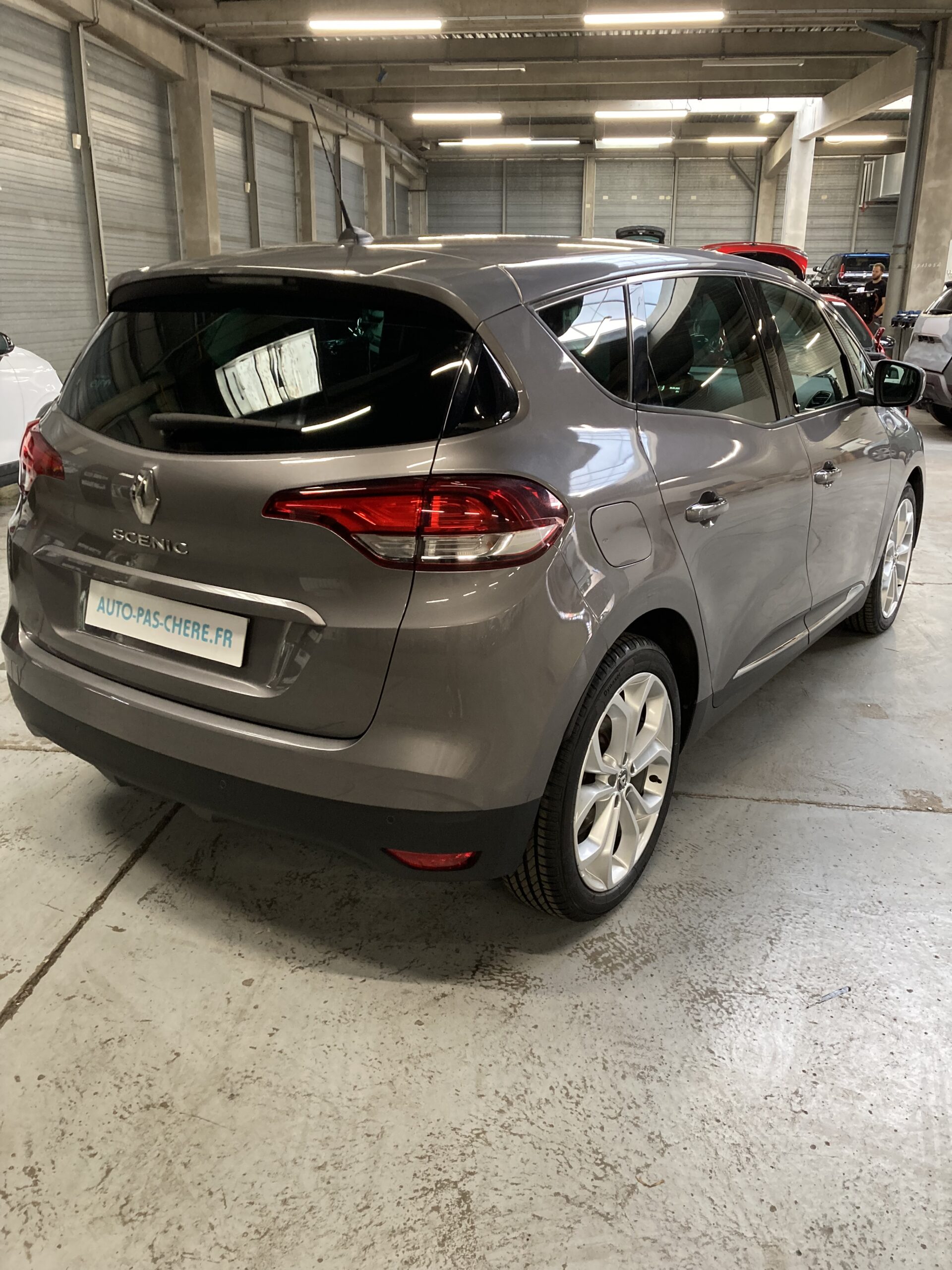 RENAULT SCENIC IV BLUE DCI 120 BUSINESS