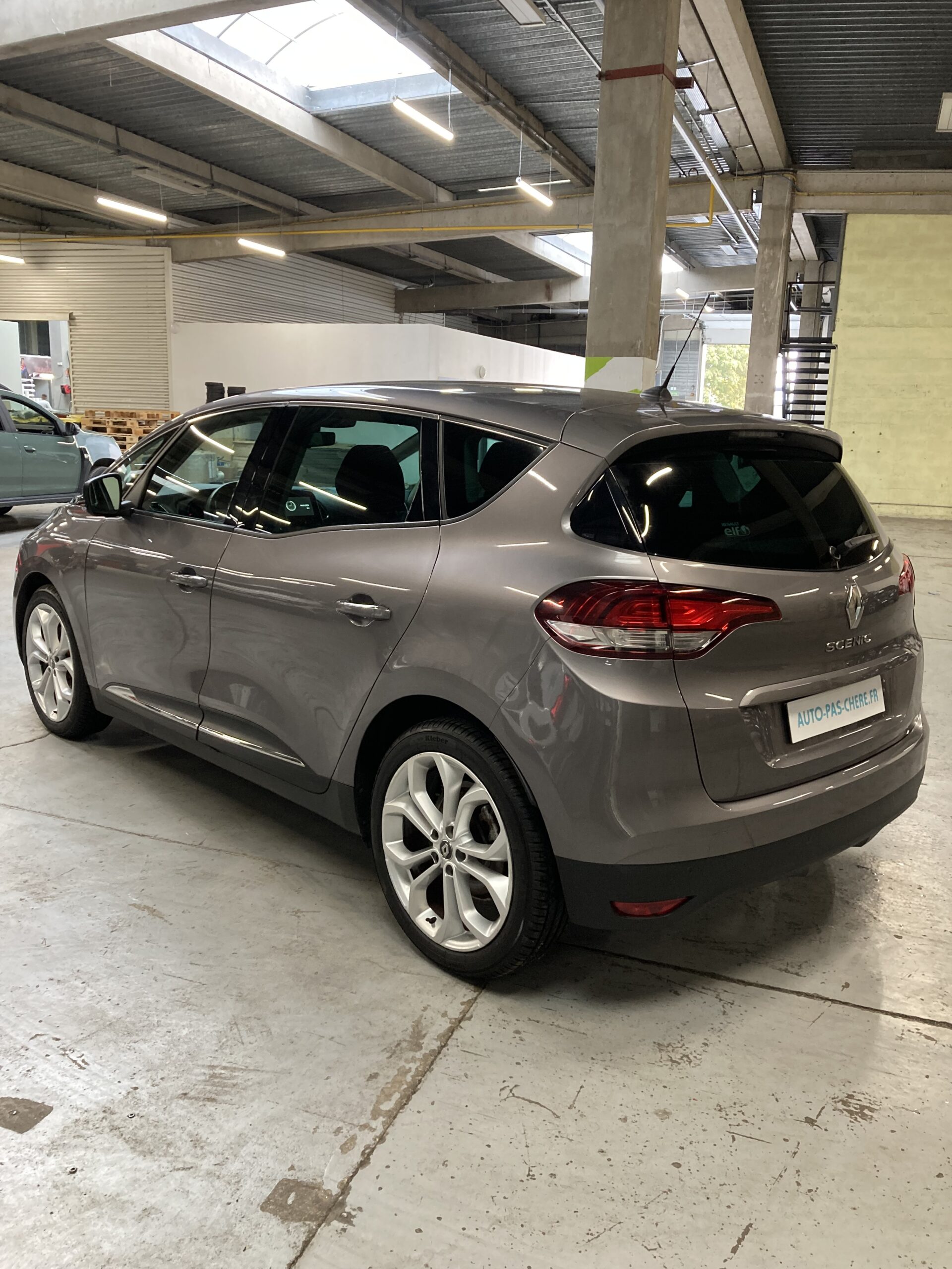 RENAULT SCENIC IV BLUE DCI 120 BUSINESS