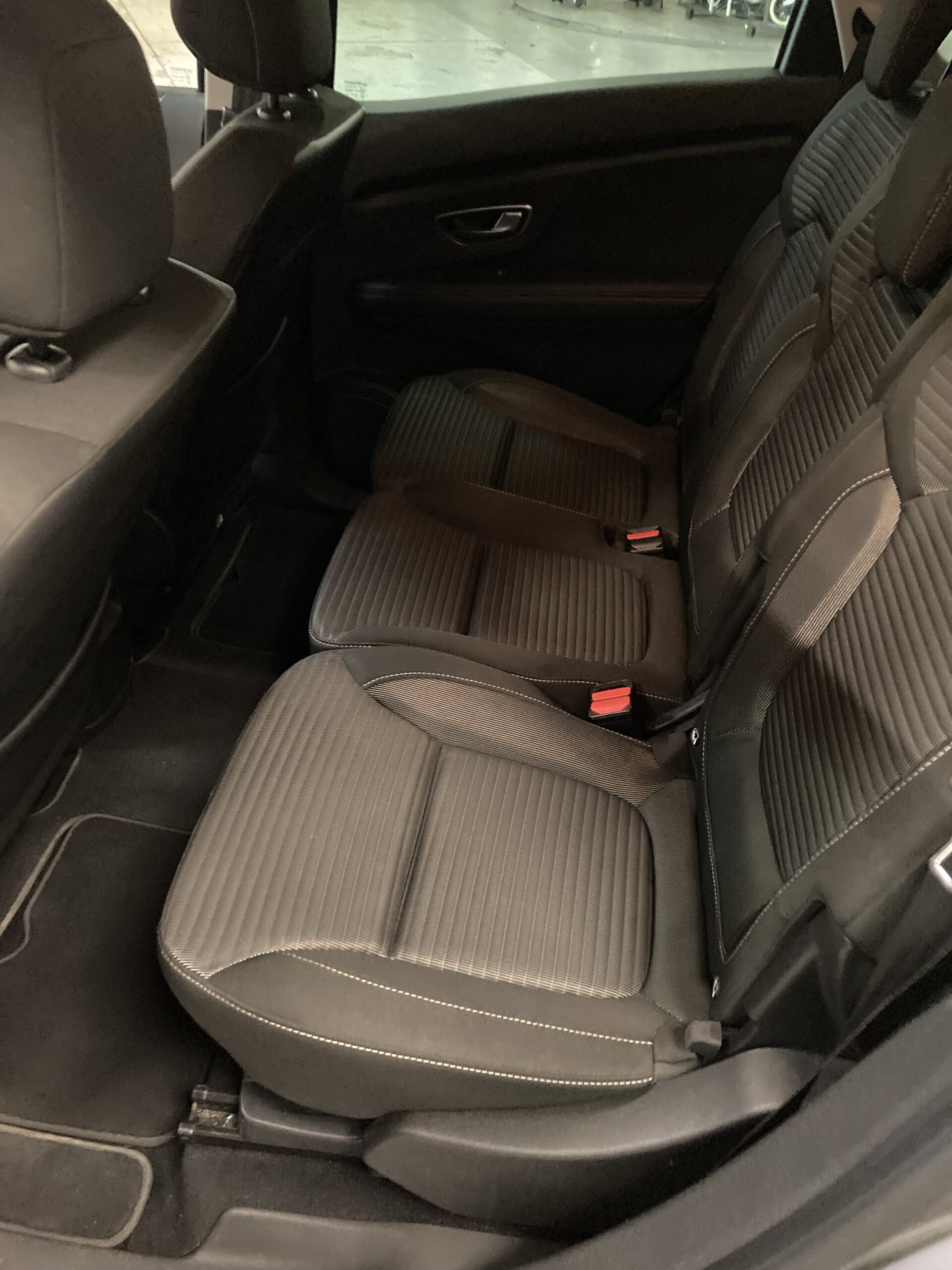 RENAULT SCENIC IV BLUE DCI 120 BUSINESS