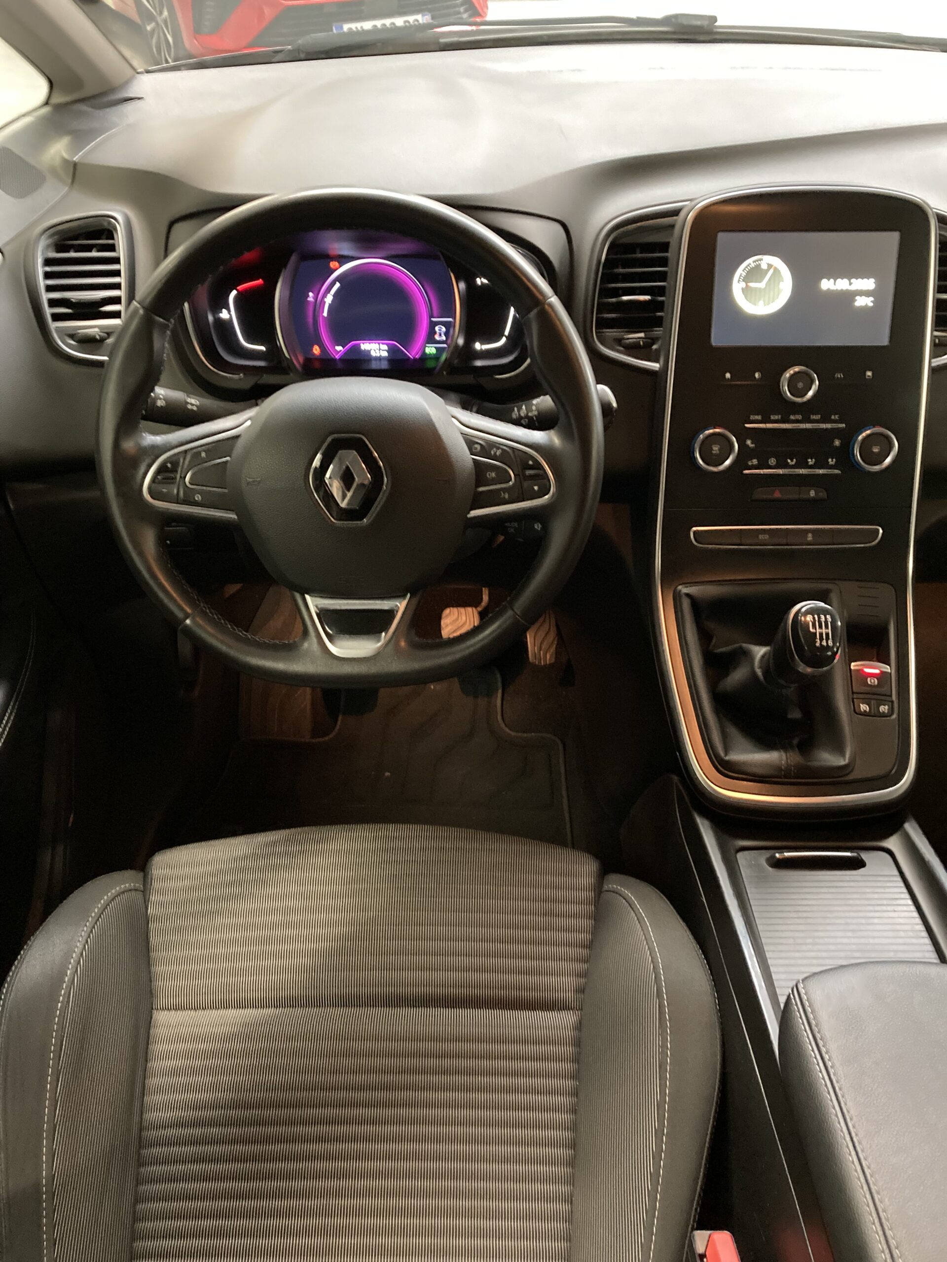 RENAULT SCENIC IV BLUE DCI 120 BUSINESS