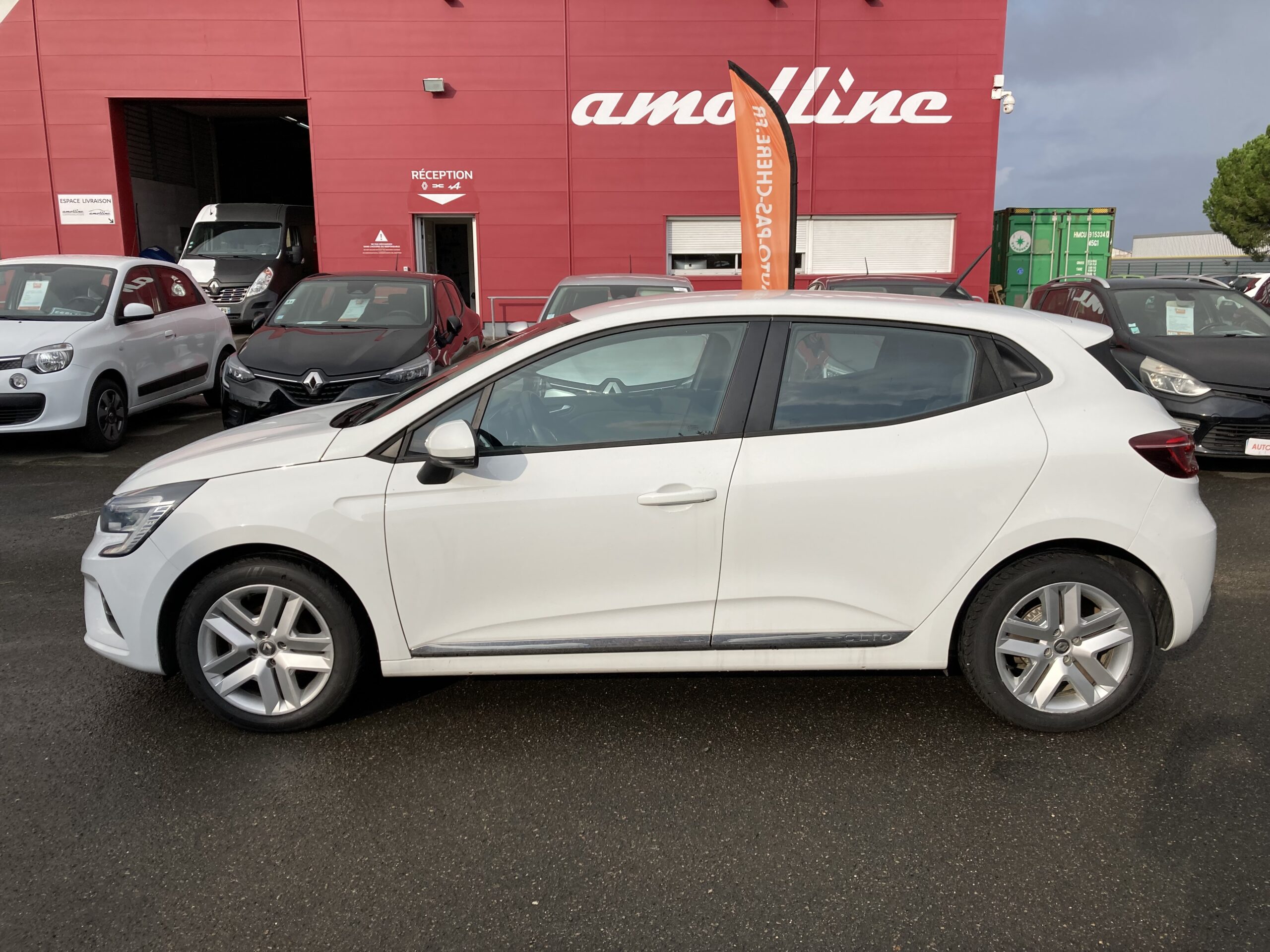 RENAULT CLIO V TCE 100 BUSINESS