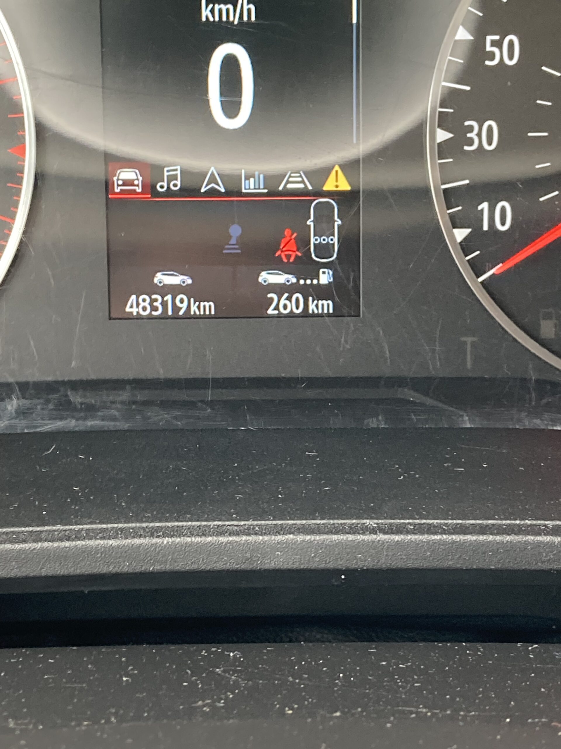 RENAULT CLIO V TCE 100 BUSINESS