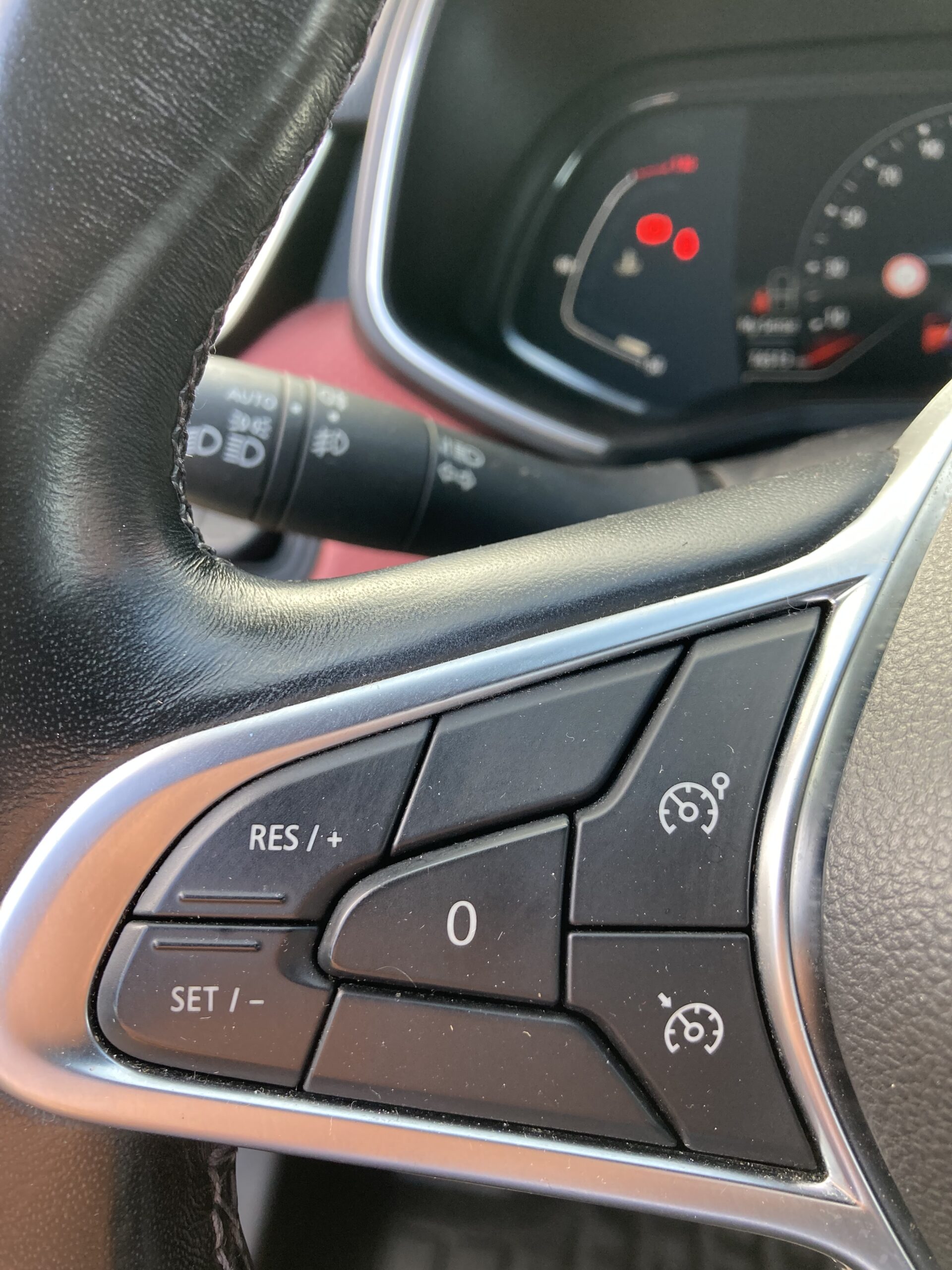 RENAULT CLIO V TCE 100 INTENS