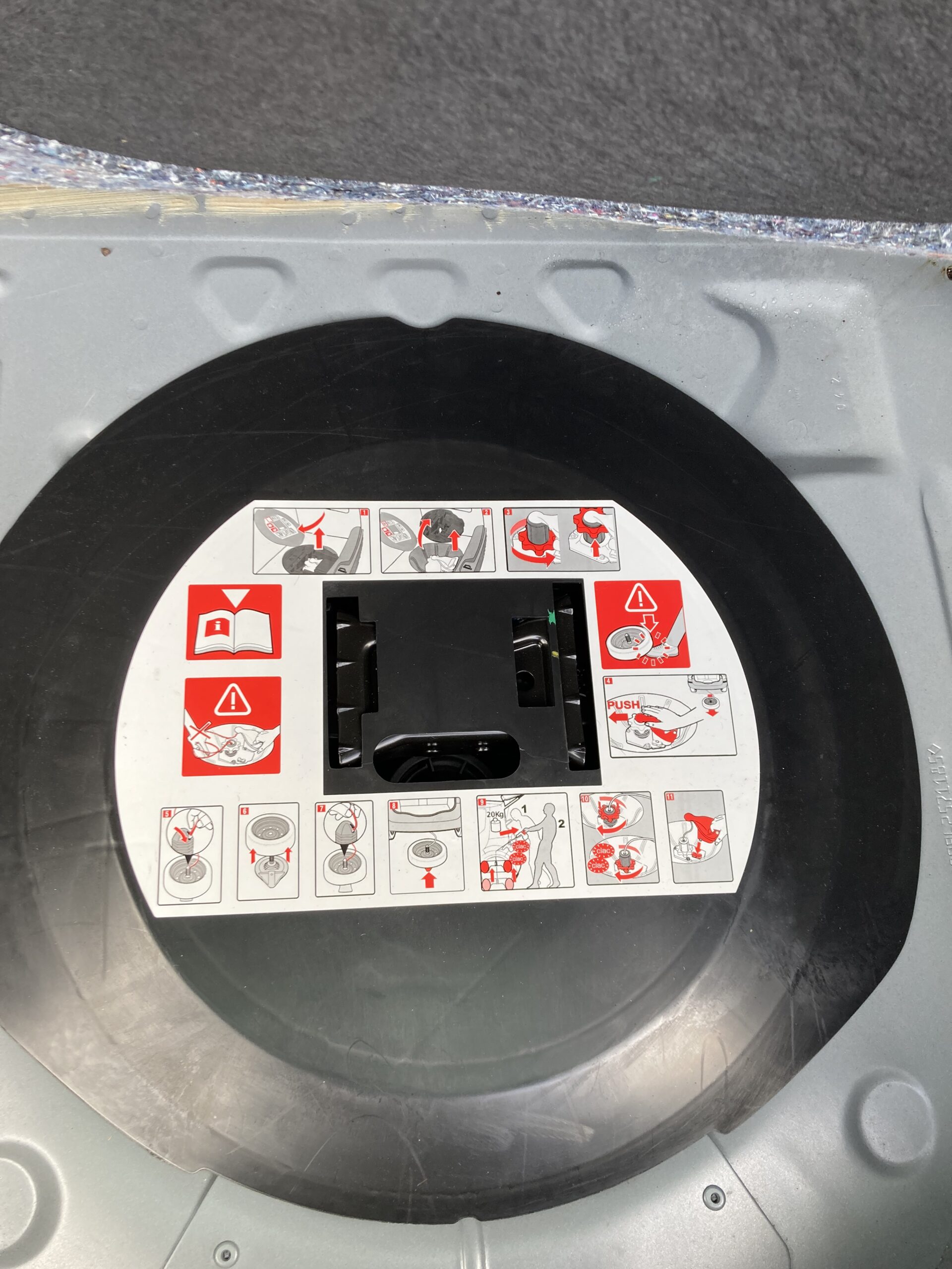 RENAULT CLIO IV DCI 90 EA6 INTENS