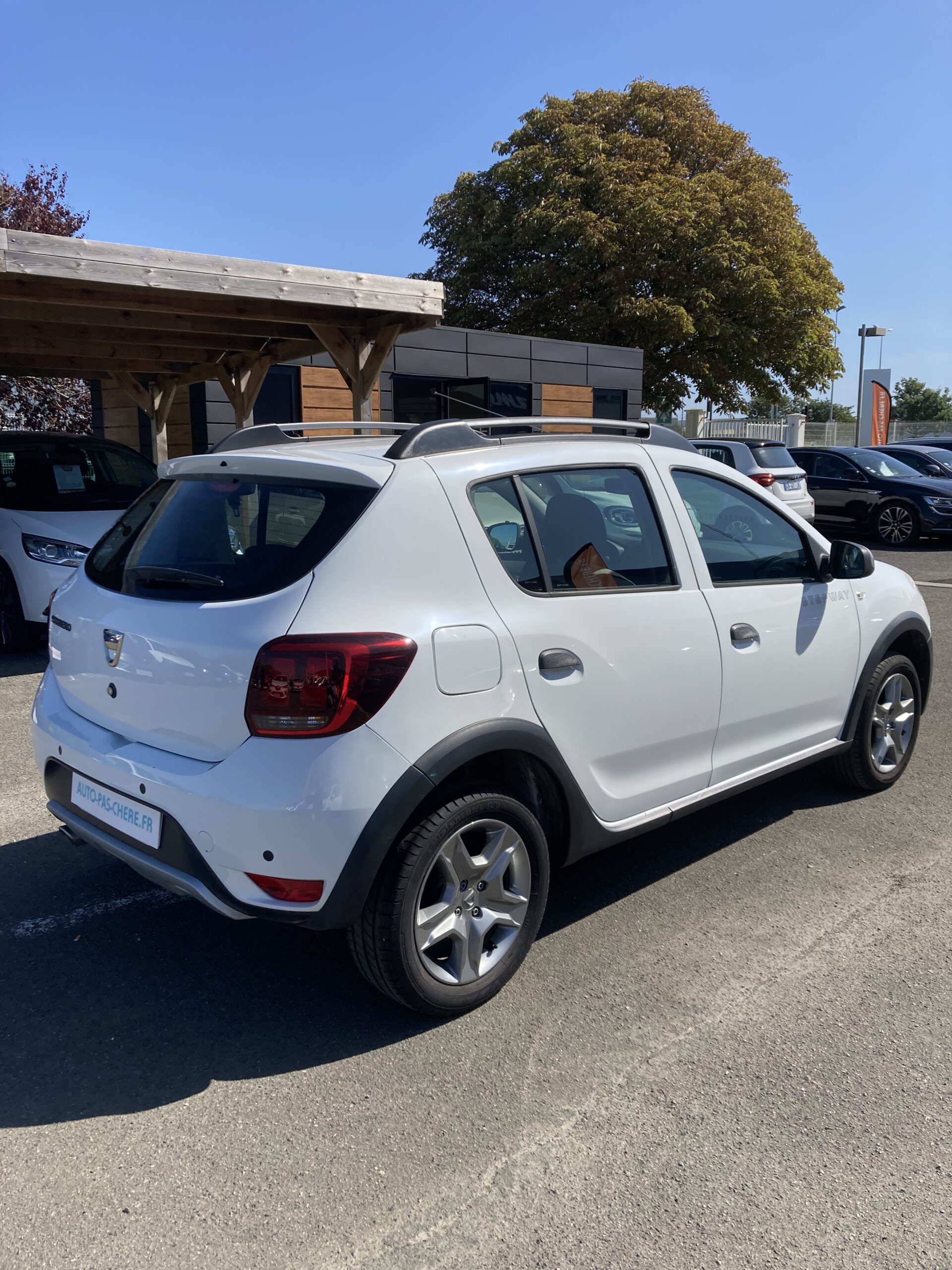 DACIA SANDERO BLUE DCI 95 STEPWAY