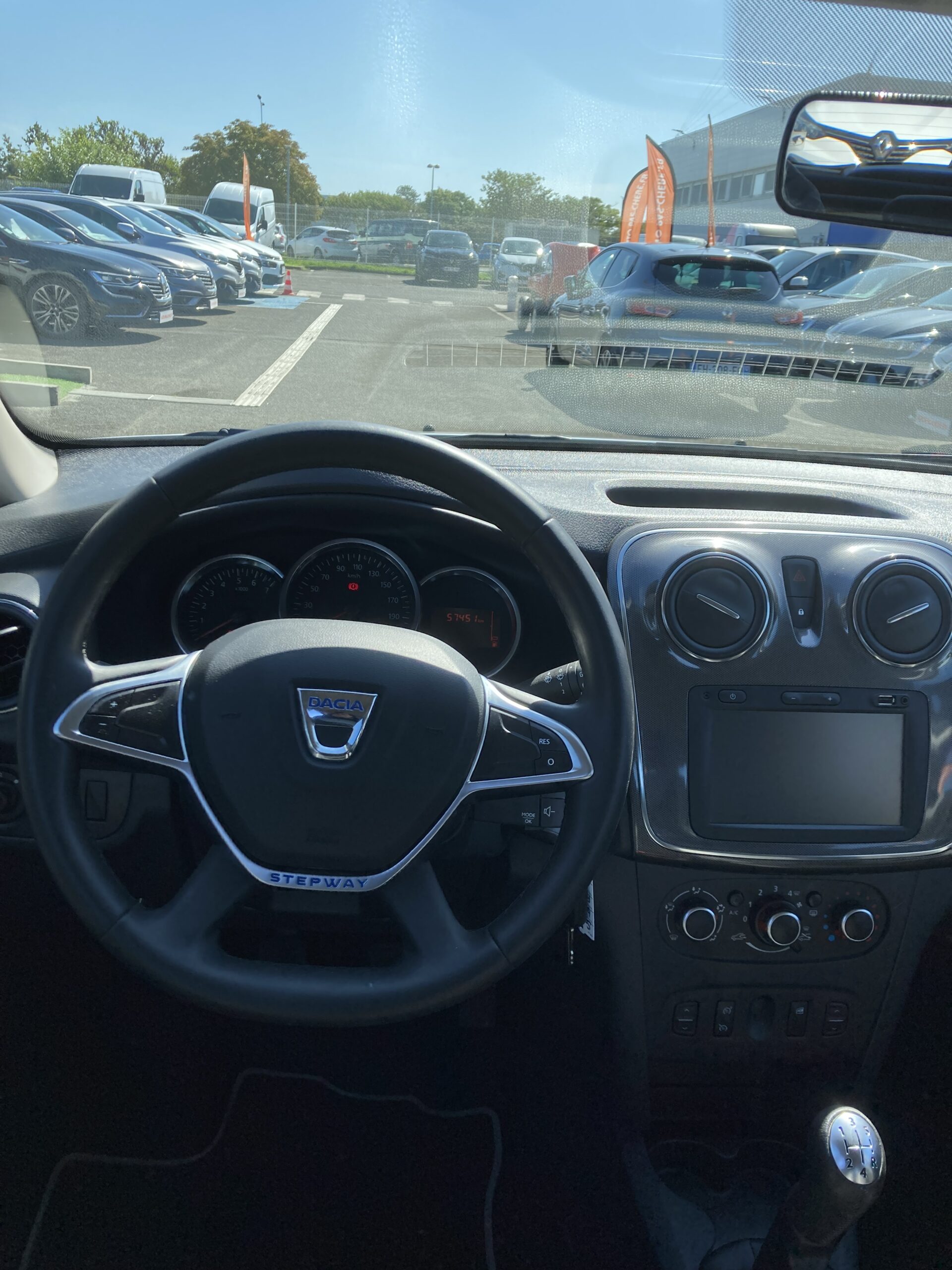 DACIA SANDERO BLUE DCI 95 STEPWAY